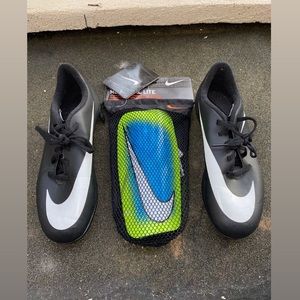 Black nike soccer cleats